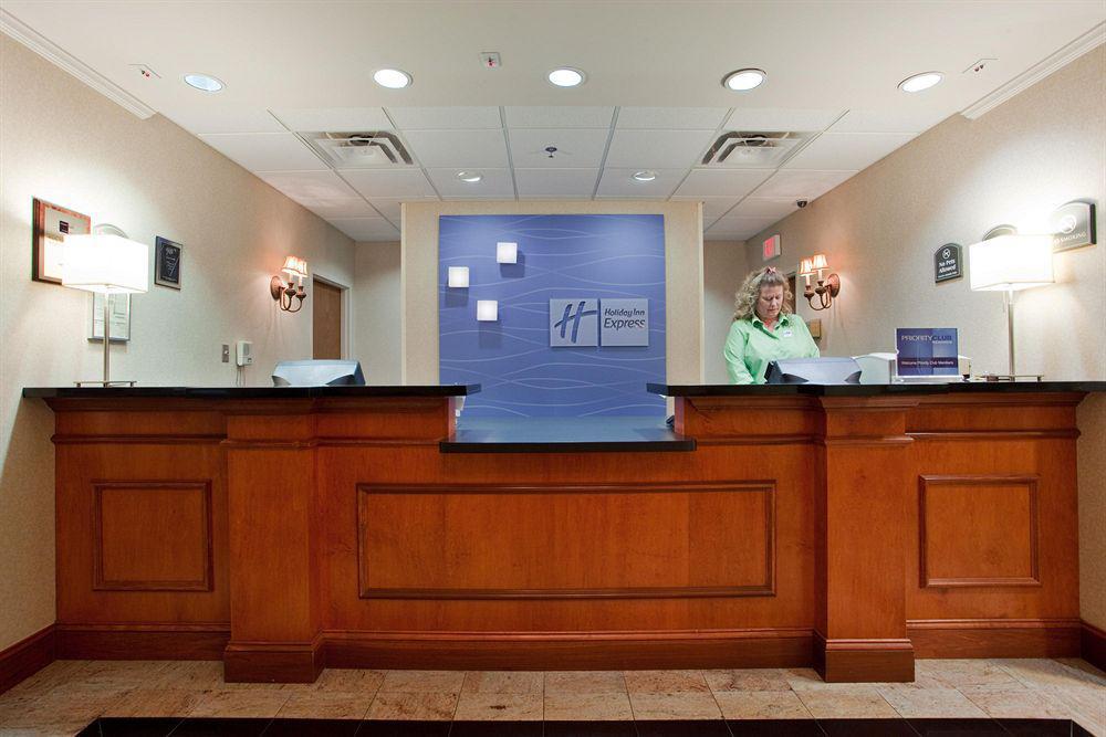 Holiday Inn Express & Suites Walterboro By Ihg Интерьер фото