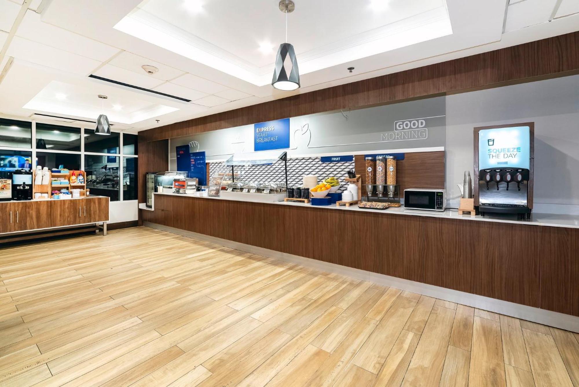 Holiday Inn Express & Suites Walterboro By Ihg Экстерьер фото